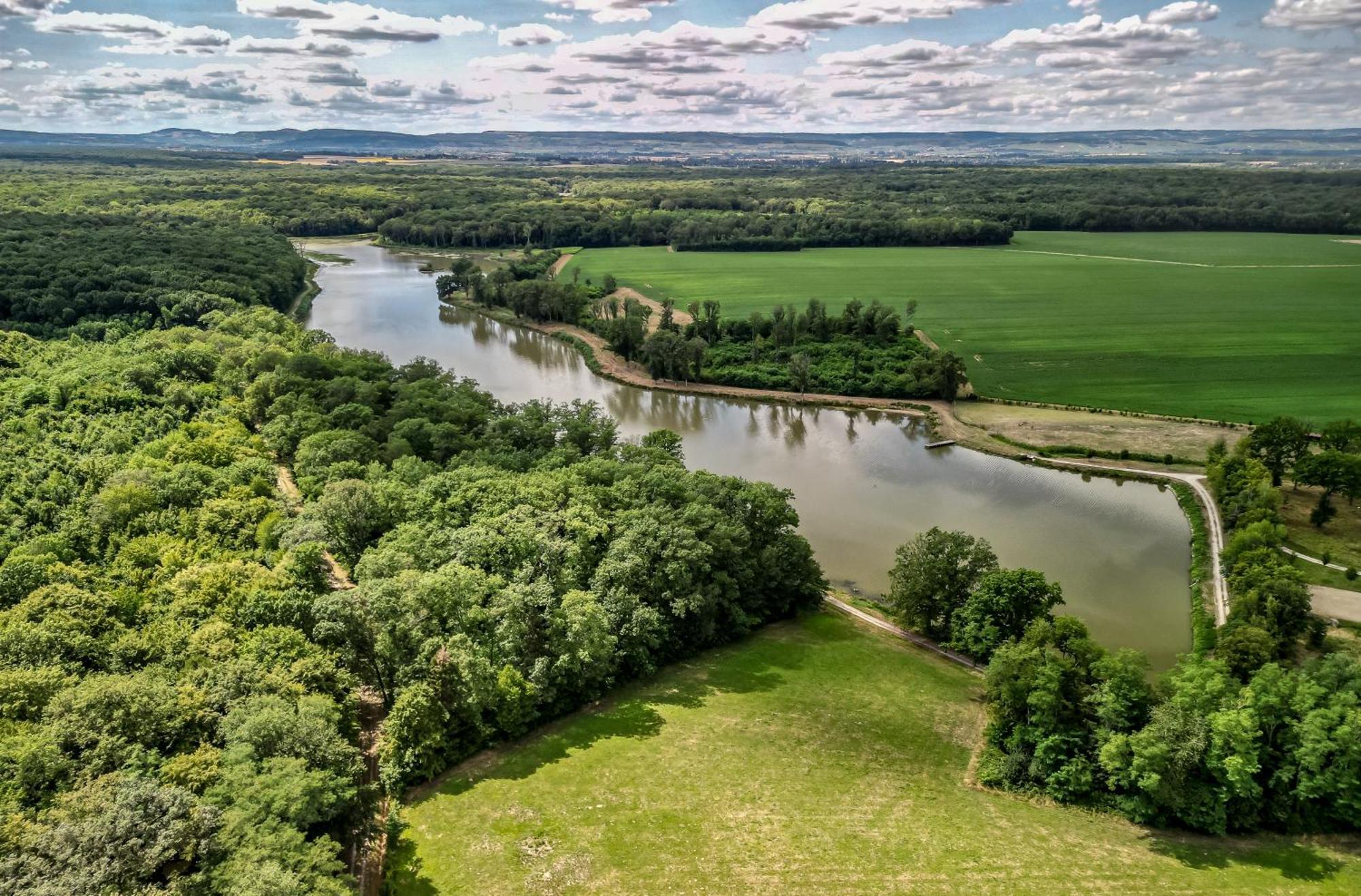 Hotel Hameau Des 40 Arpents Gergy Esterno foto